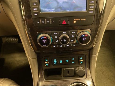 Used 2017 Buick Enclave Leather w/ Trailering Package AWD/4WD image 12
