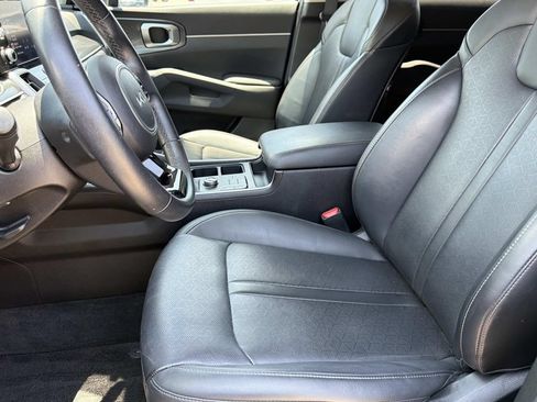 Used 2023 Kia Sorento S FWD image 13