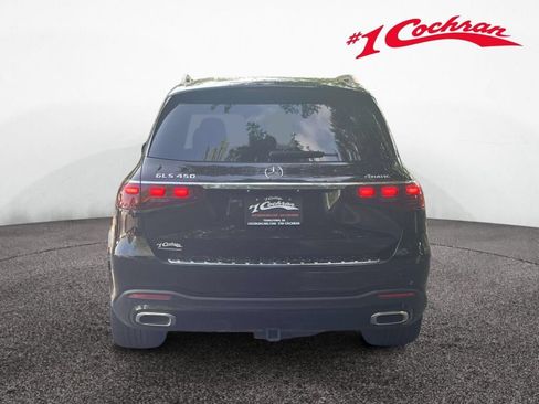 Used 2025 Mercedes-Benz GLS 450 4MATIC image 9