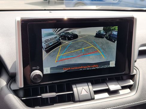 Certified 2025 Toyota RAV4 XLE AWD/4WD image 15