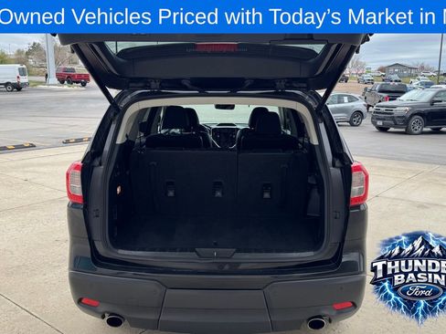 Used 2024 Subaru Ascent Limited w/ Technology Package AWD/4WD image 7