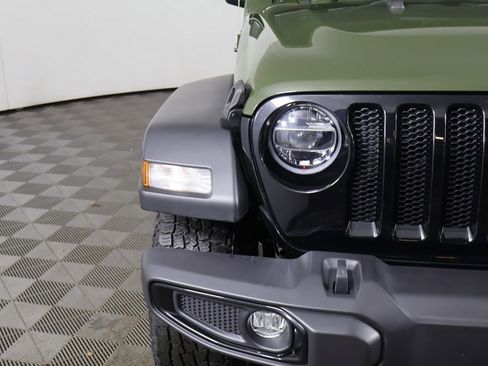 Used 2021 Jeep Wrangler Unlimited Willys image 10