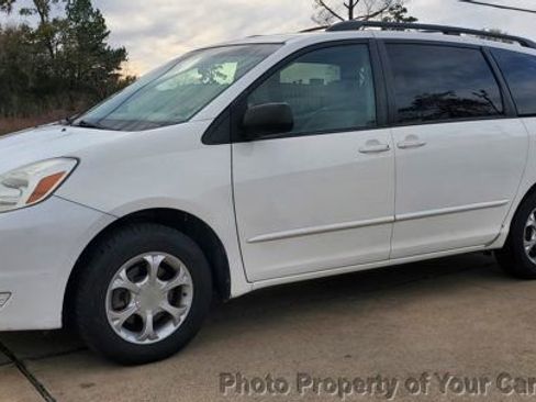 Used 2004 Toyota Sienna image 1