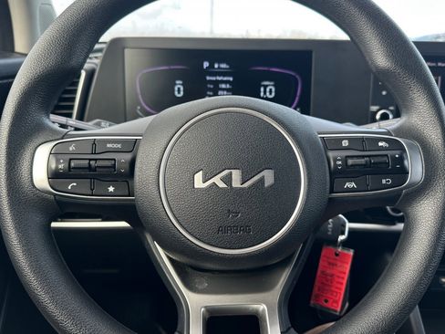 Used 2023 Kia Sportage LX image 22