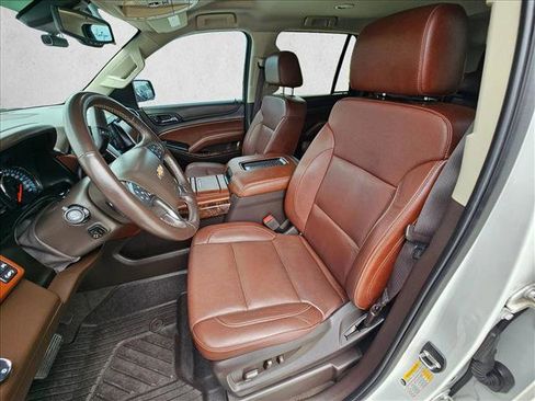 Used 2019 Chevrolet Tahoe Premier RWD image 17