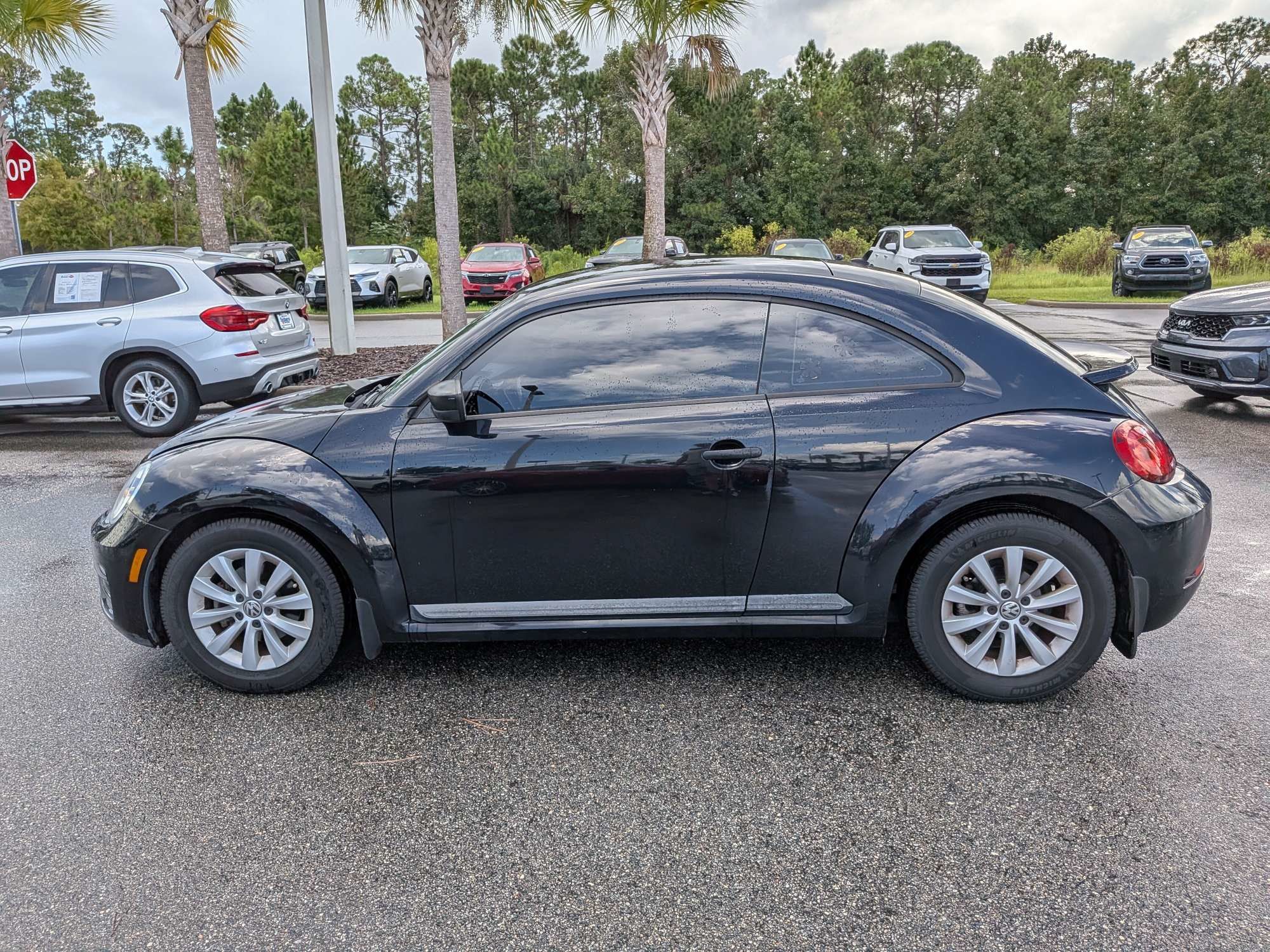Used 2017 Volkswagen Beetle 1.8T S FWD image 7