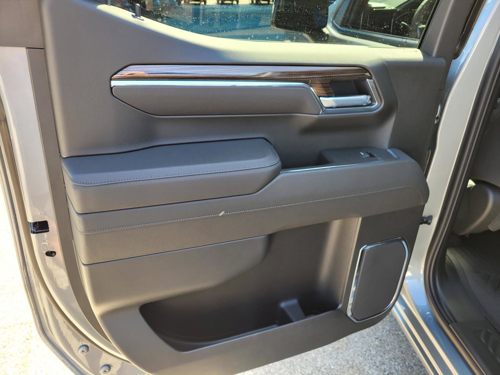 New 2026 Chevrolet Silverado 1500 RST AWD/4WD image 9