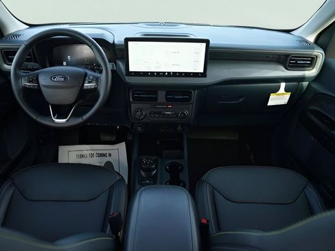 Used 2025 Ford Maverick Lobo AWD/4WD image 21