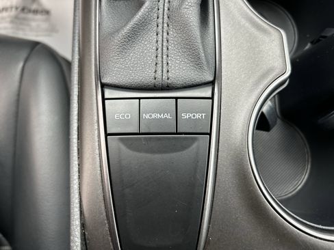 Certified 2023 Toyota Camry SE image 29