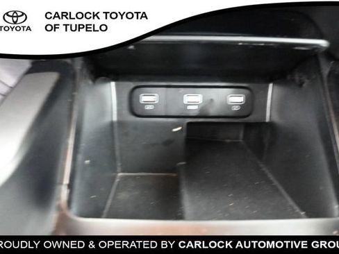 Used 2022 Kia Sorento LX FWD image 15