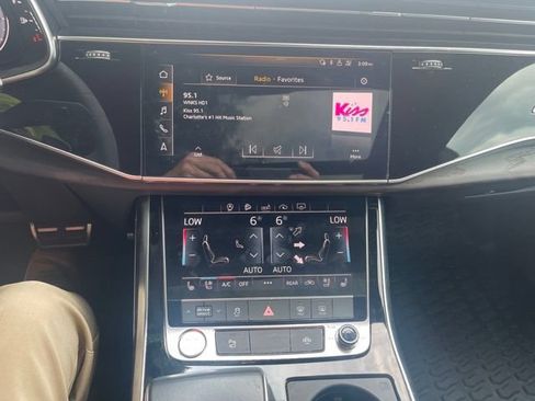 Used 2019 Audi Q8 Premium Plus w/ Premium Plus AWD/4WD image 13