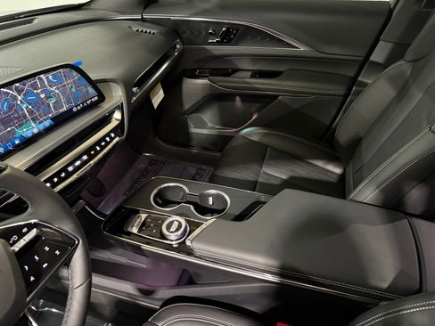 New 2026 Cadillac Lyriq Sport image 33