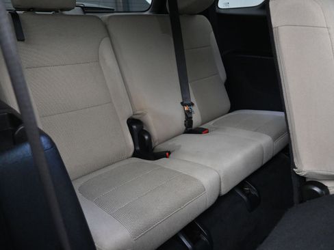 Used 2023 Chevrolet Traverse LS AWD/4WD image 24