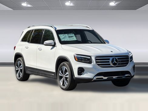 New 2025 Mercedes-Benz GLB 250 4MATIC image 7