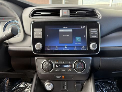 Used 2025 Nissan Leaf S FWD image 19