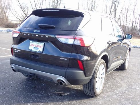 Used 2022 Ford Escape Titanium w/ Titanium Elite Package AWD/4WD image 8