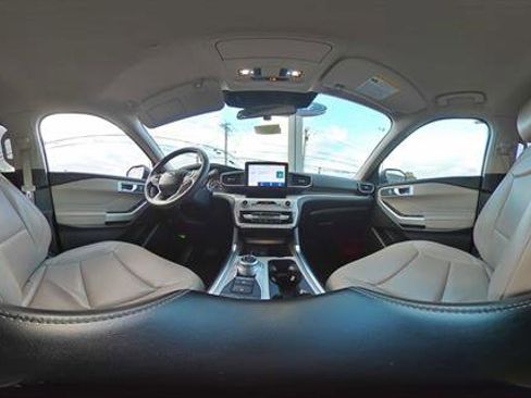 Used 2023 Ford Explorer XLT w/ Equipment Group 202A image 40