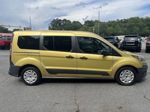 Used 2018 Ford Transit Connect XL FWD image 2