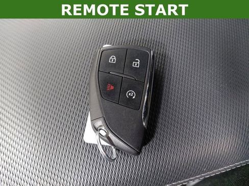 Used 2025 Chevrolet Equinox LT image 6