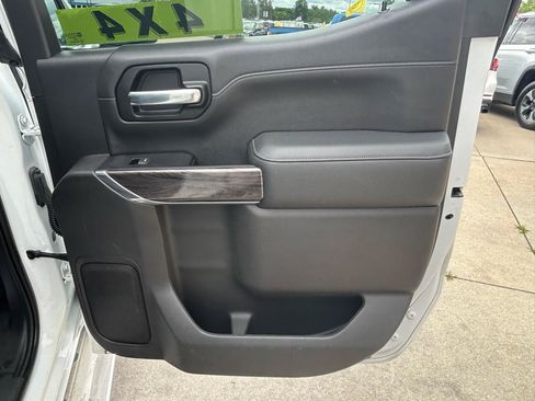 Used 2020 Chevrolet Silverado 1500 LTZ AWD/4WD image 15