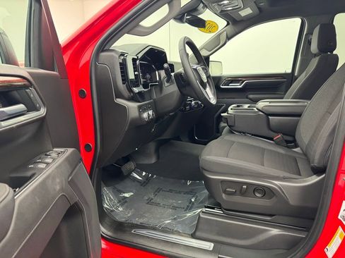 Used 2025 GMC Sierra 1500 Elevation image 16