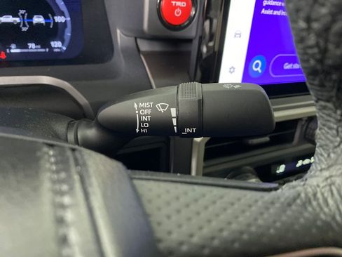 Used 2025 Toyota Tacoma TRD Off-Road image 16