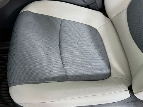 New 2025 Toyota RAV4 XLE image 18