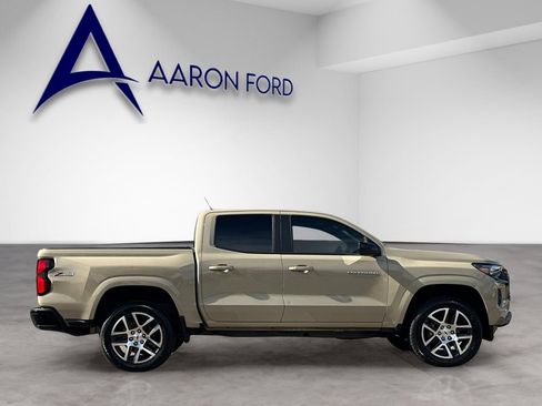 Used 2023 Chevrolet Colorado Z71 w/ Z71 Convenience Package 2 image 6