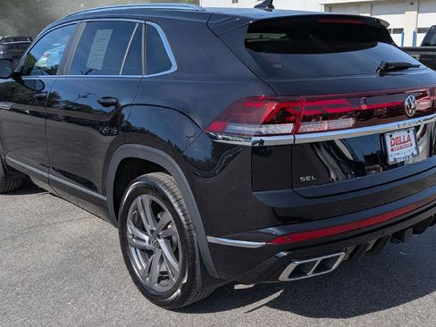 Used 2024 Volkswagen Atlas Cross Sport SEL R-Line AWD/4WD image 7
