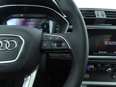 Used 2025 Audi Q3 2.0T Premium w/ Convenience Package image 13