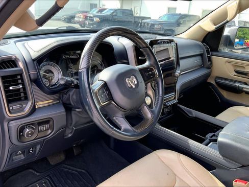 Used 2020 RAM 1500 Limited w/ Body Color Bumper Group AWD/4WD image 17