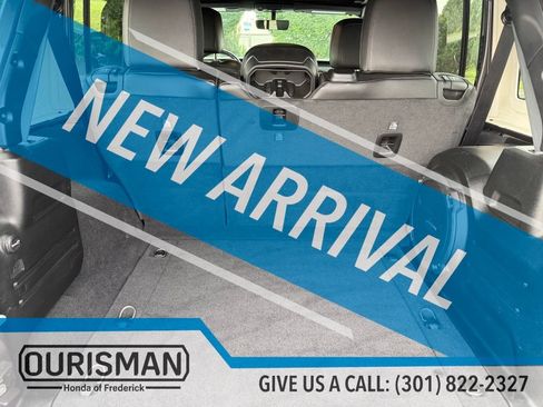 Used 2021 Jeep Wrangler Unlimited Sahara AWD/4WD image 13