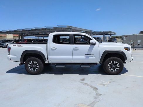Used 2022 Toyota Tacoma TRD Off-Road w/ TRD Premium Off Road Package RWD image 4