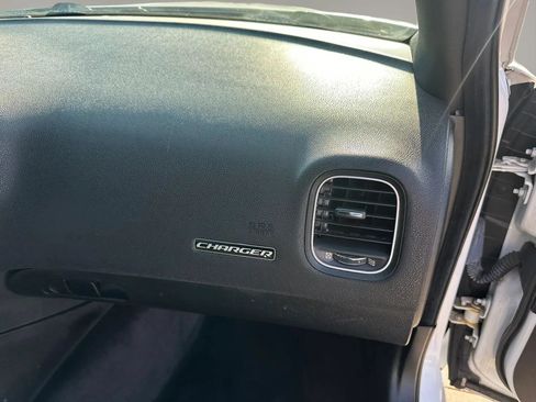 Used 2019 Dodge Charger Police w/ Street Appearance Group RWD image 23