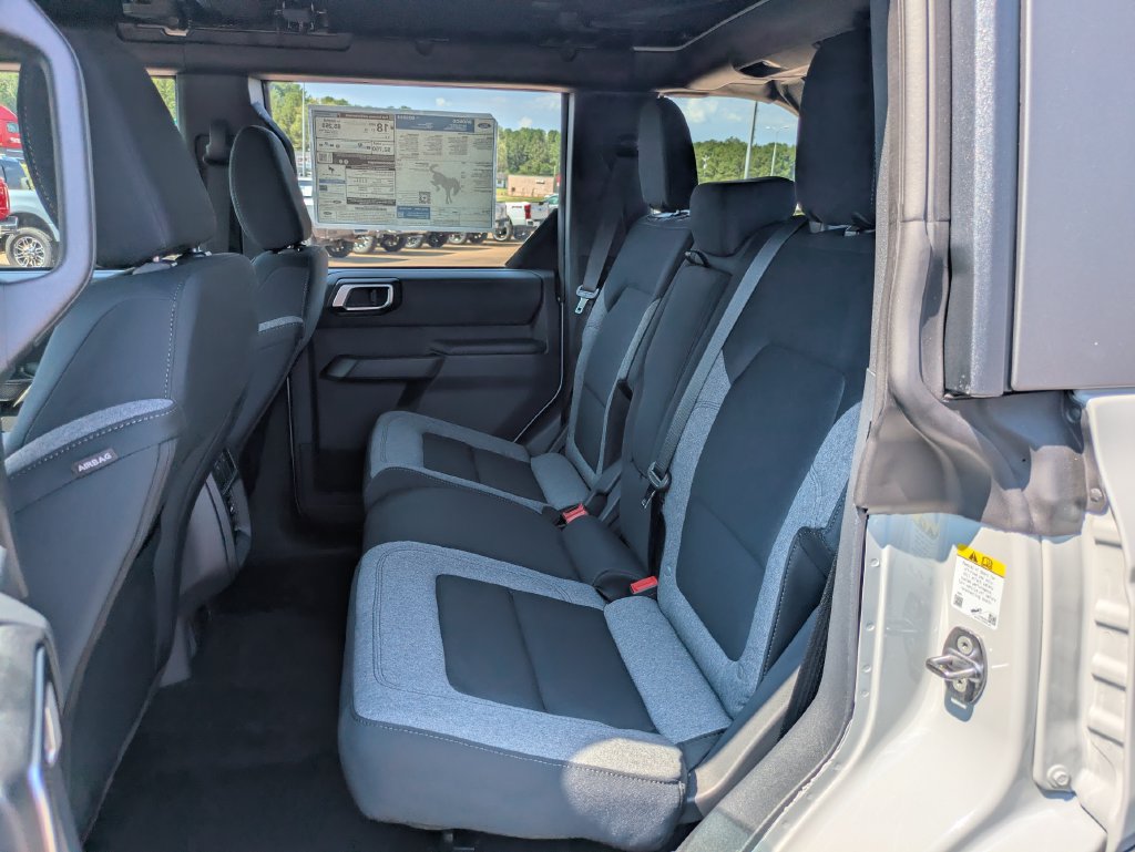 New 2026 Ford Bronco 4-Door w/ Sasquatch Package AWD/4WD image 6
