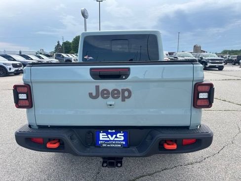 Used 2023 Jeep Gladiator Mojave w/ LED Lighting Group AWD/4WD image 4