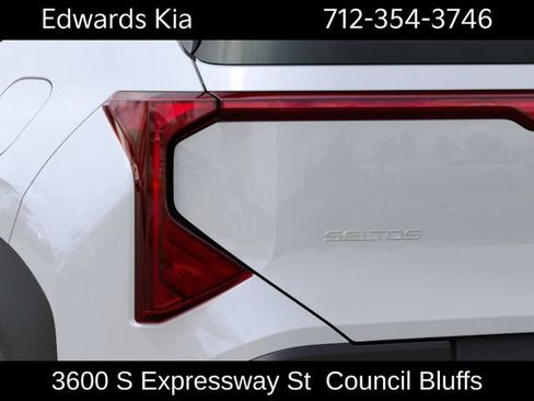 New 2027 Kia Seltos S FWD image 13