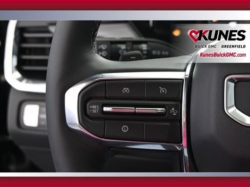 New 2025 GMC Acadia Elevation image 31