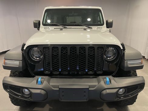 Used 2023 Jeep Wrangler Unlimited AWD/4WD image 2