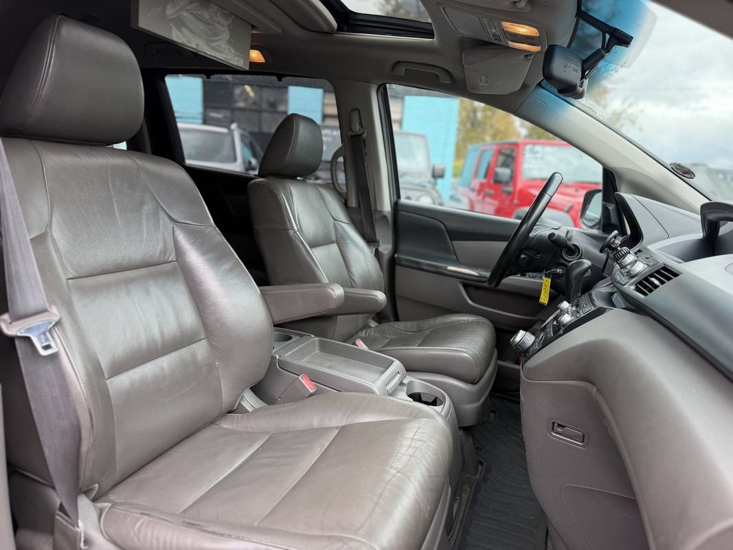 Used 2012 Honda Odyssey Touring Elite image 7