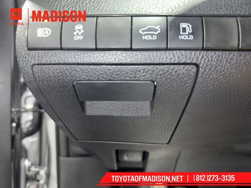 Used 2024 Toyota Camry LE image 27