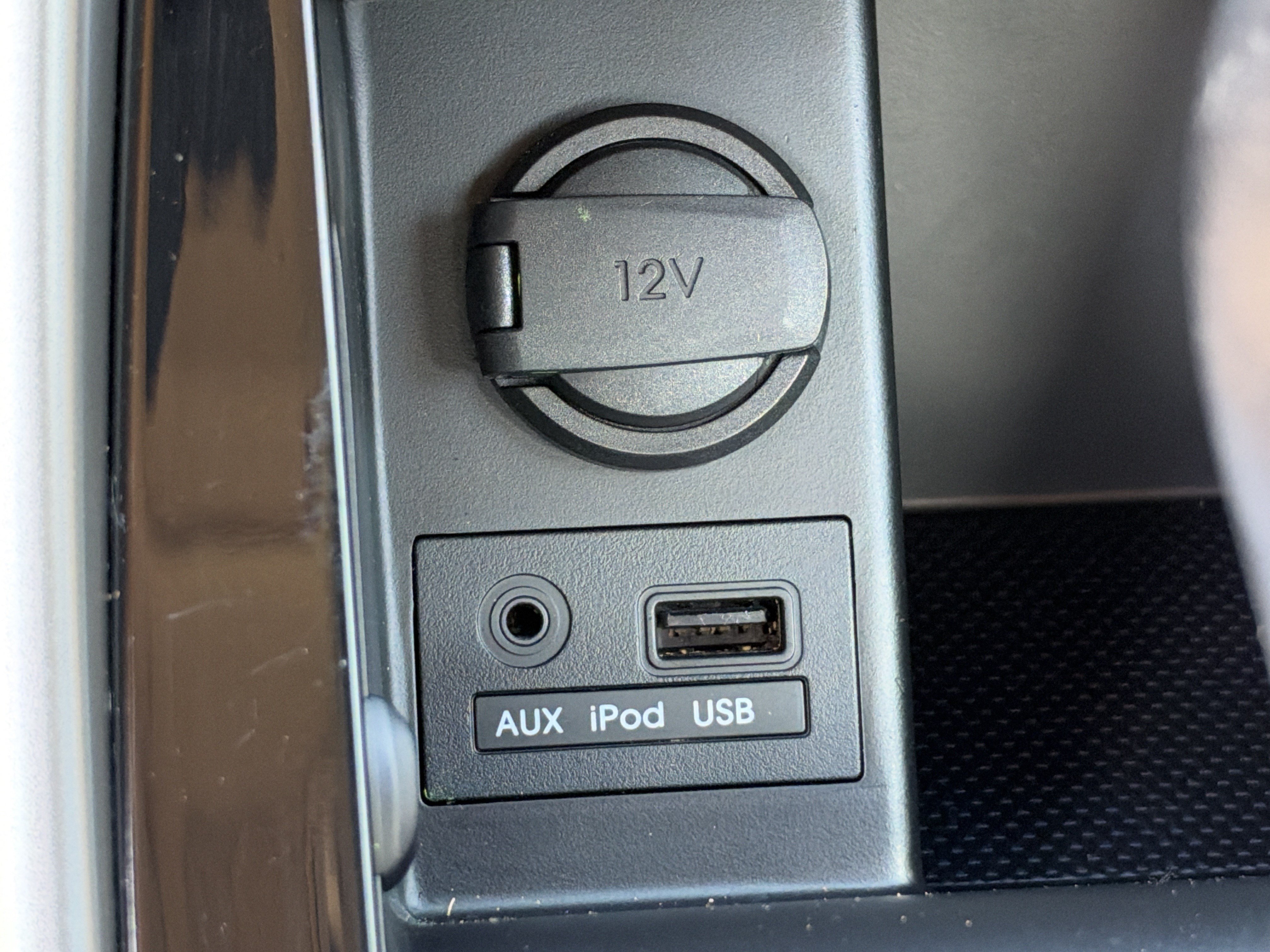 Used 2012 Hyundai Elantra Limited FWD image 35