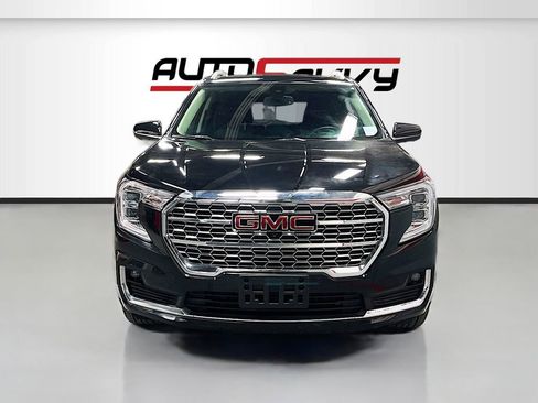 Used 2024 GMC Terrain Denali w/ Black Diamond Edition AWD/4WD image 2