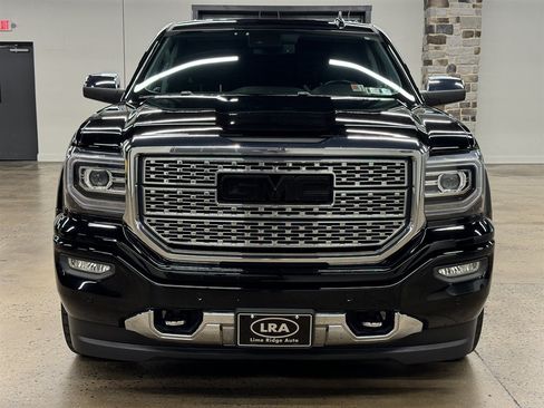 Used 2017 GMC Sierra 1500 Denali w/ Denali Ultimate Package AWD/4WD image 2