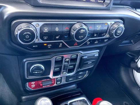 Used 2023 Jeep Wrangler Unlimited Rubicon 392 AWD/4WD image 32