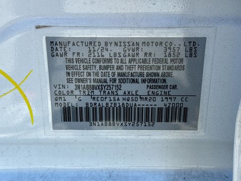 Used 2025 Nissan Sentra S image 23