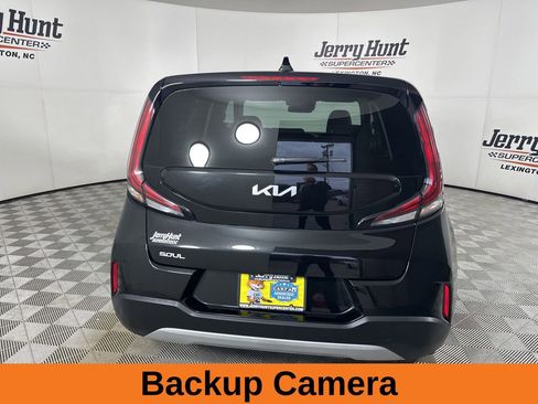 Used 2025 Kia Soul LX image 6