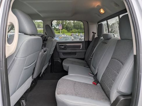 Used 2019 RAM 1500 Big Horn RWD image 13
