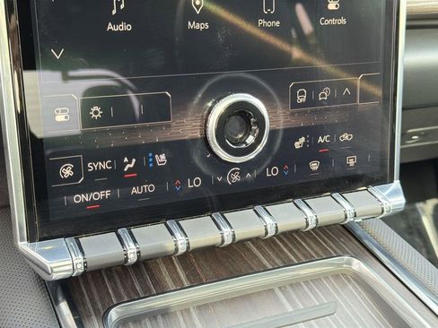 Used 2025 GMC Sierra EV Denali image 12