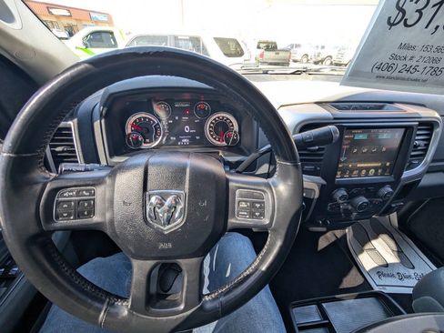 Used 2016 RAM 2500 SLT w/ Luxury Group AWD/4WD image 11